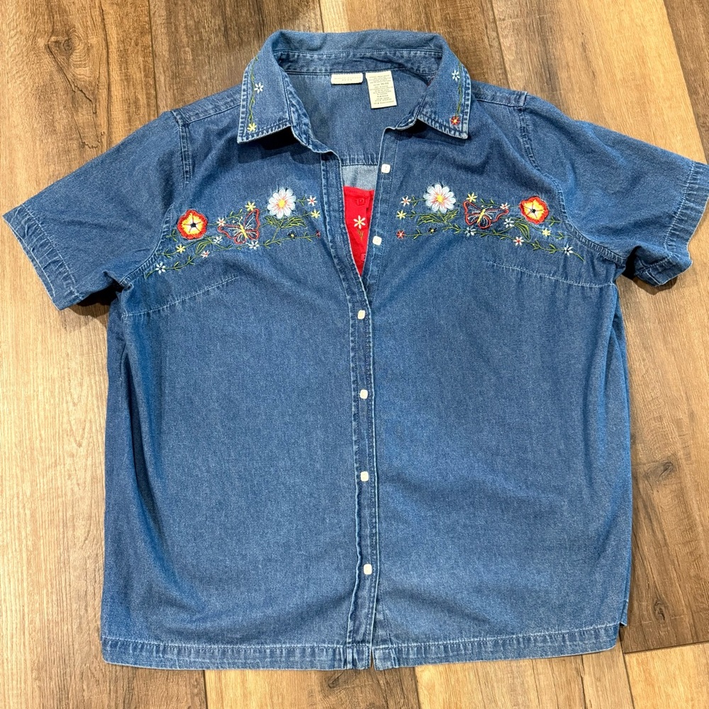 White Stag Denim Short-Sleeve Button Shirt with Floral Embroidery